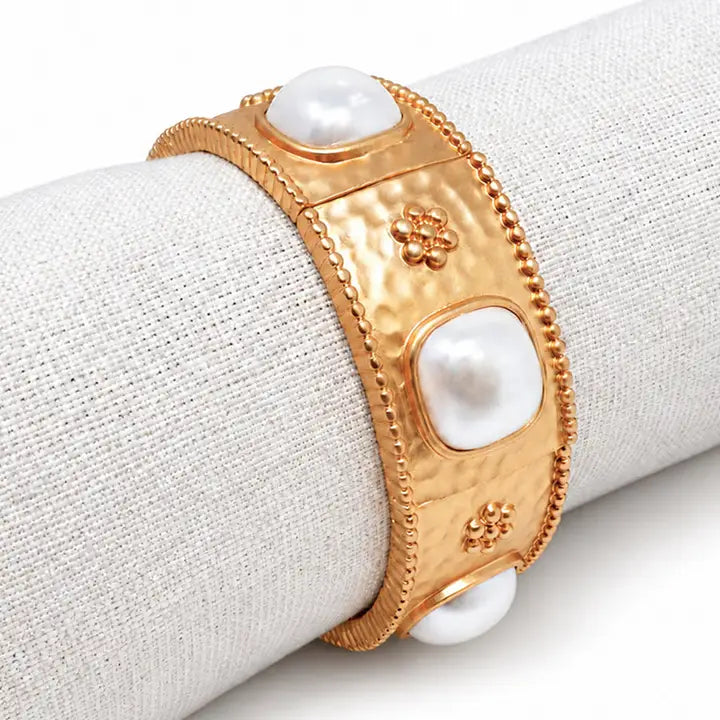 Hammered Gold Stretch Bracelet with Pearl Square Stone