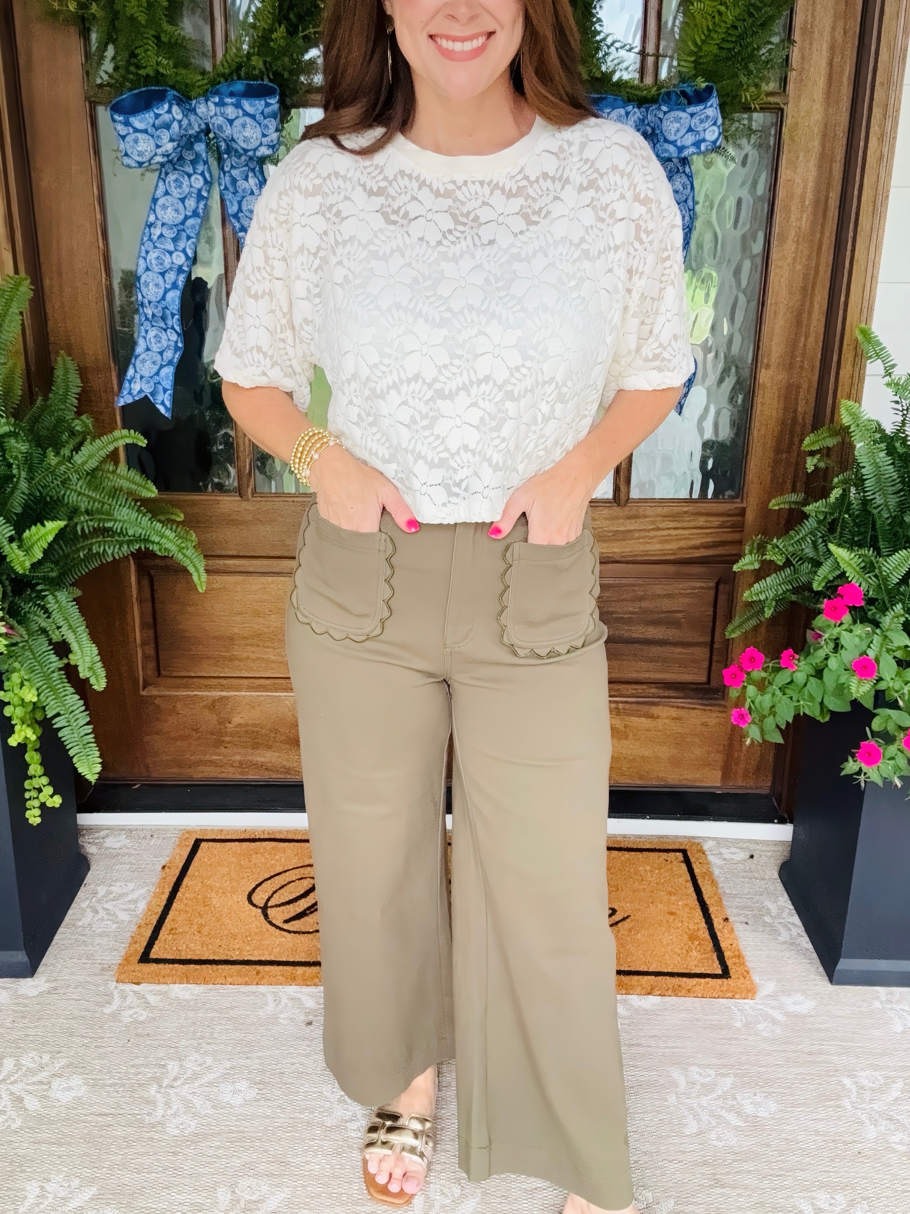 Scalloped Pocket Pants