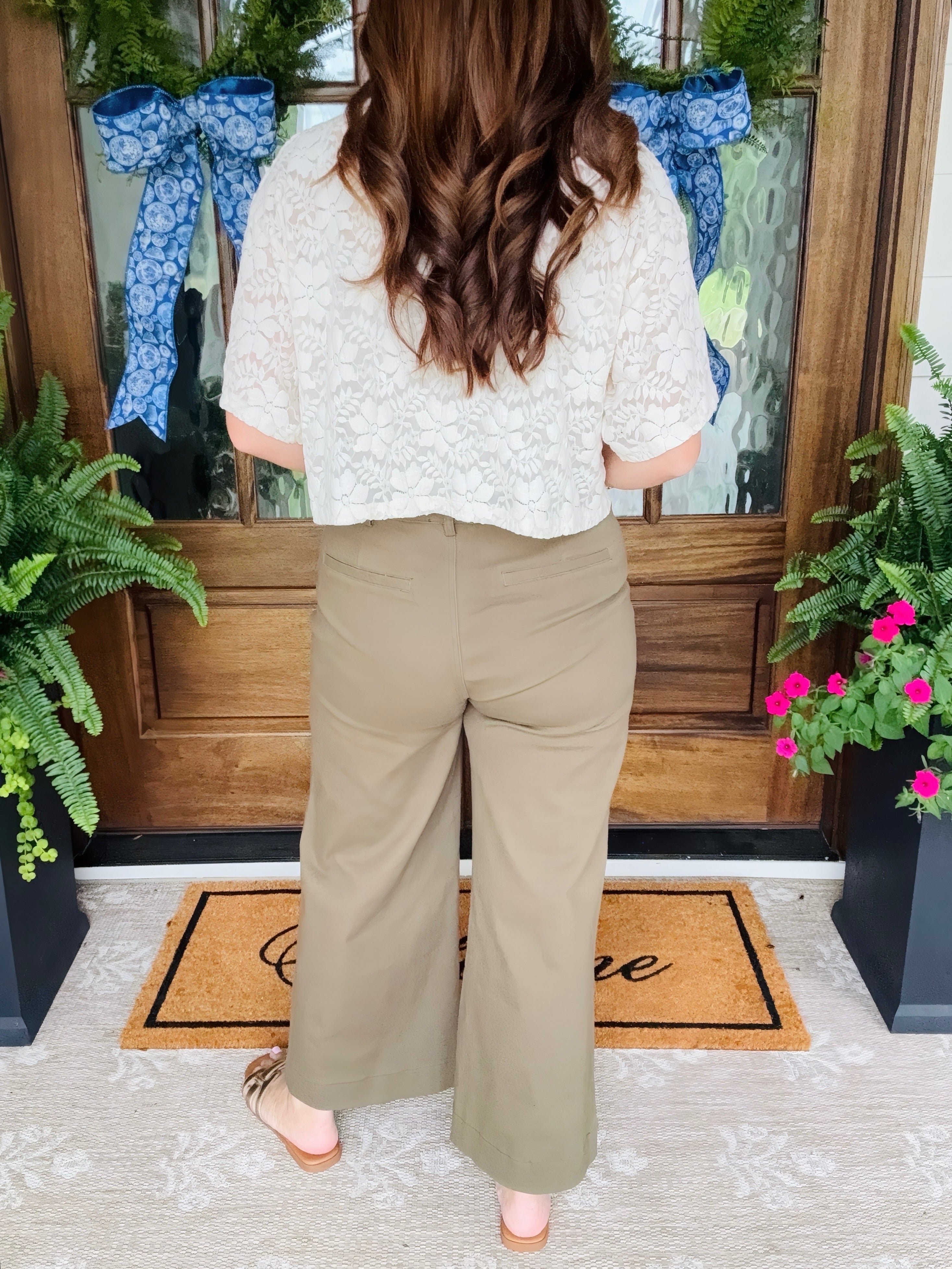 Scalloped Pocket Pants