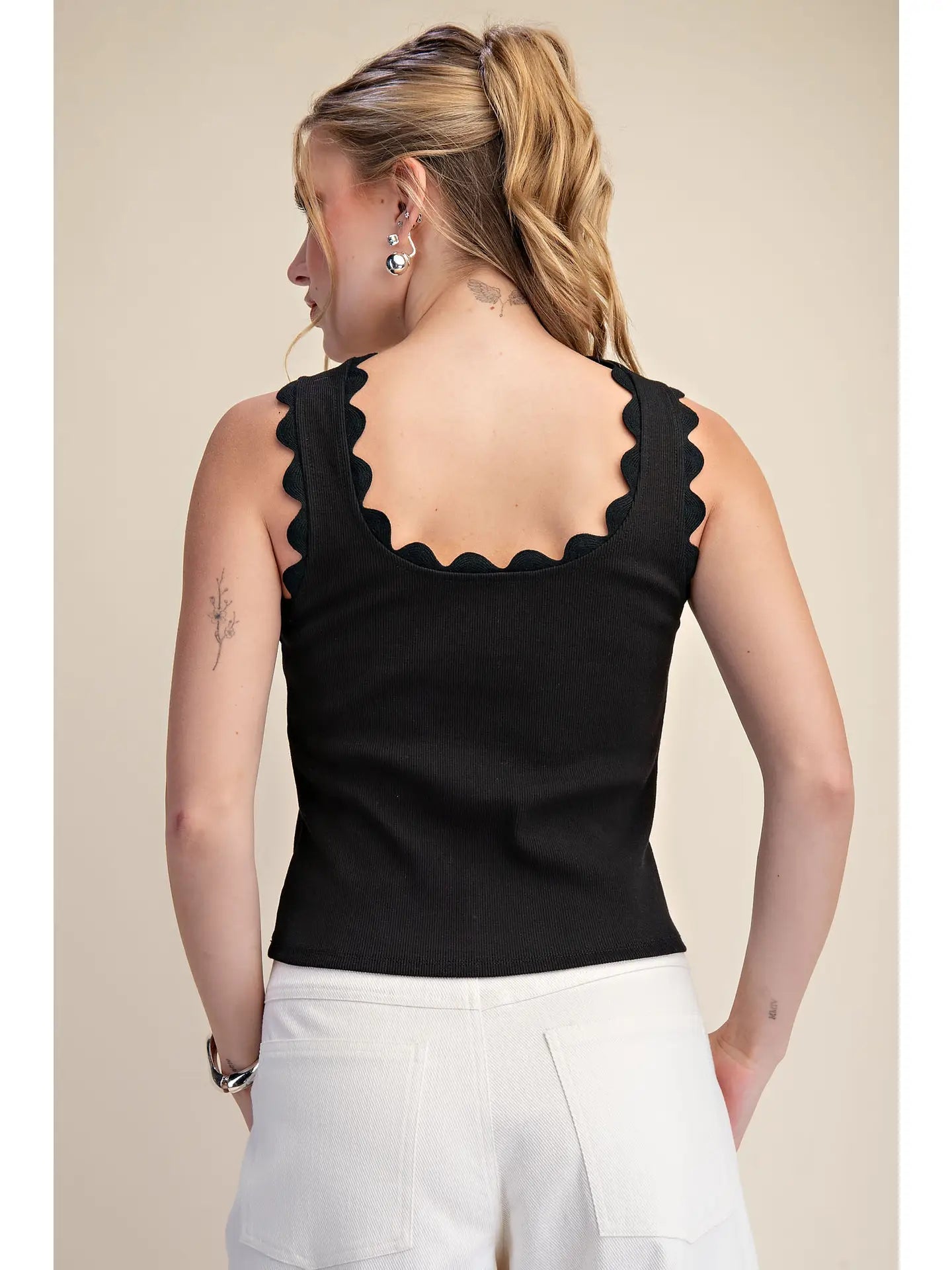 Scalloped Wave Tank Black