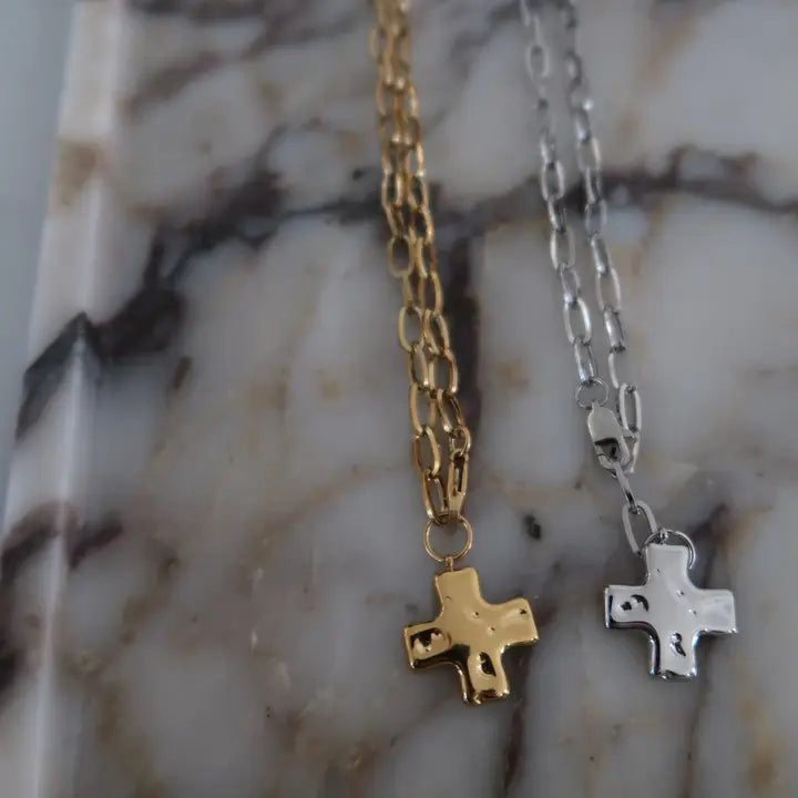 Chansutt Pearls Cross Necklace Silver