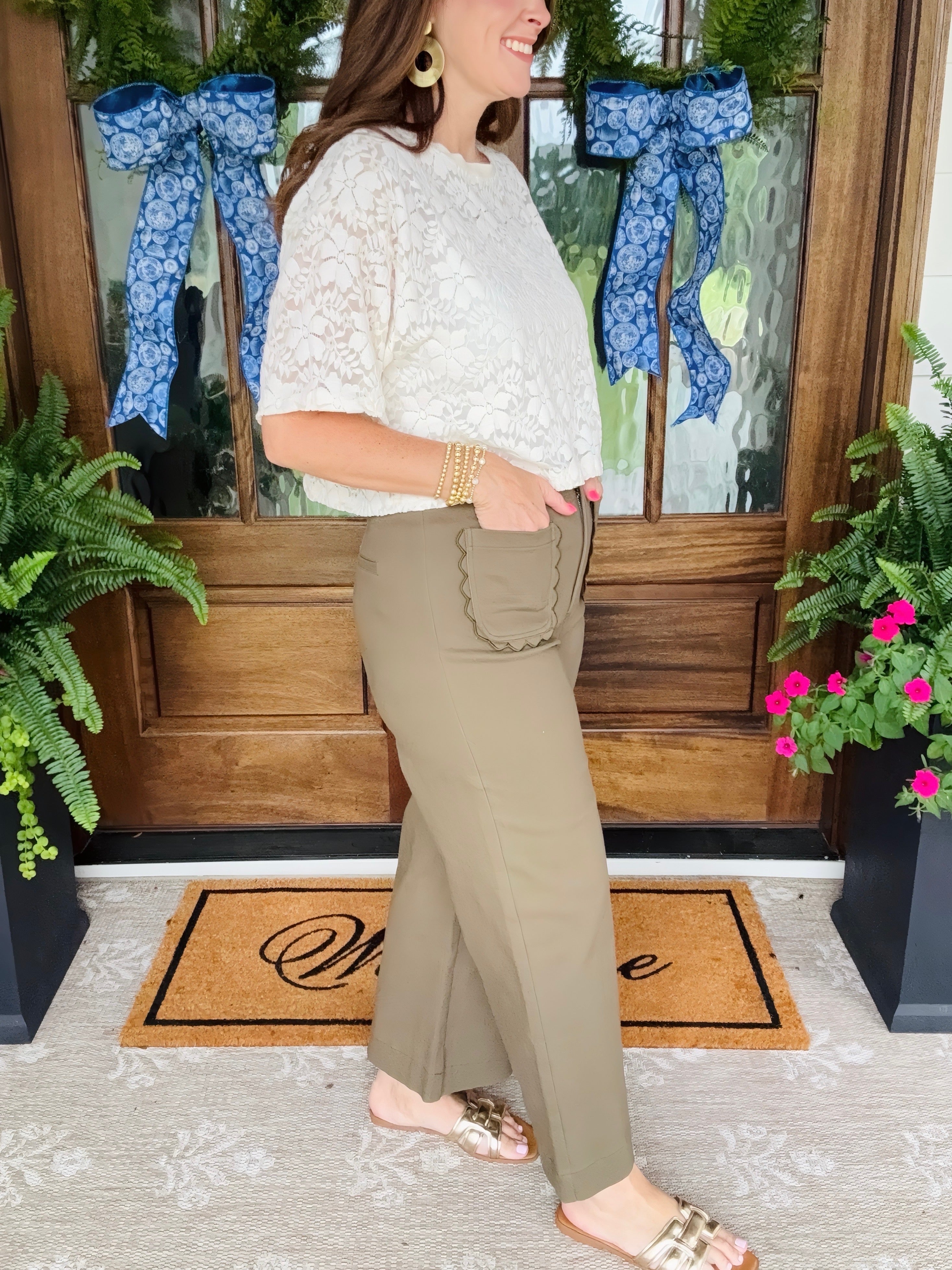 Scalloped Pocket Pants