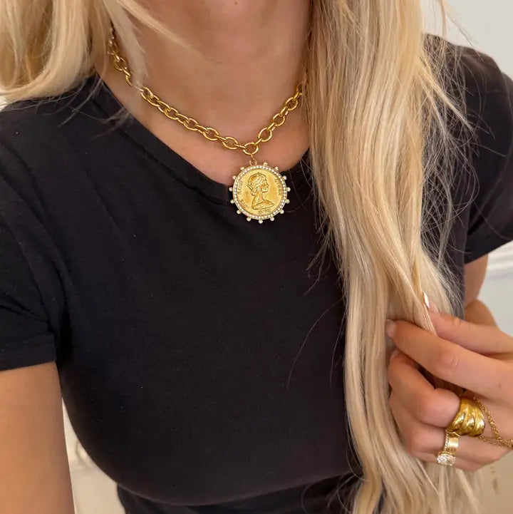 Chansutt Pearls Gold Coin Necklace